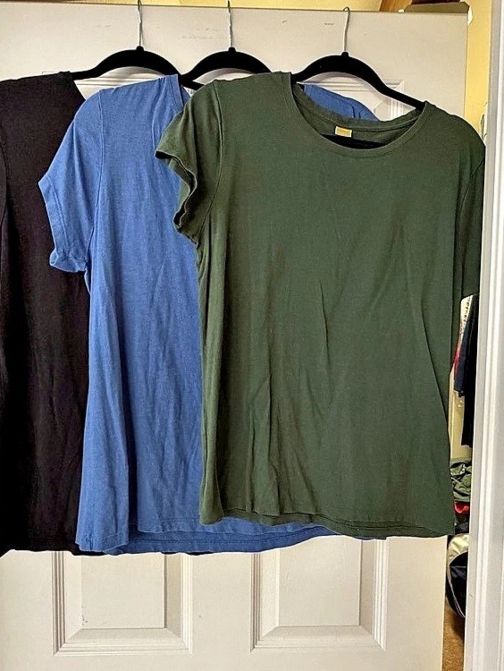 3ONNO Bamboo T-Shirts Short Sleeve Tees Green,
Black, & Blue XL